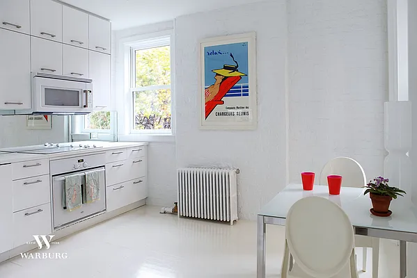 Rented by Warburg | media 12