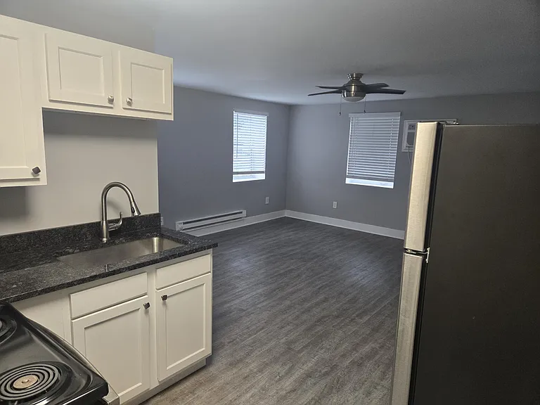Columbus Park Apartments — Photo 28