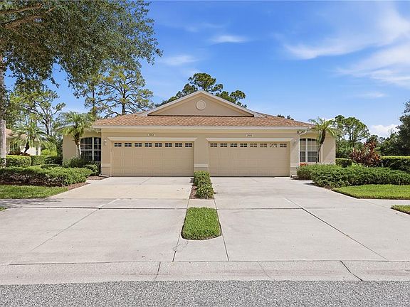 2nd image of 2462 Magnolia Cir