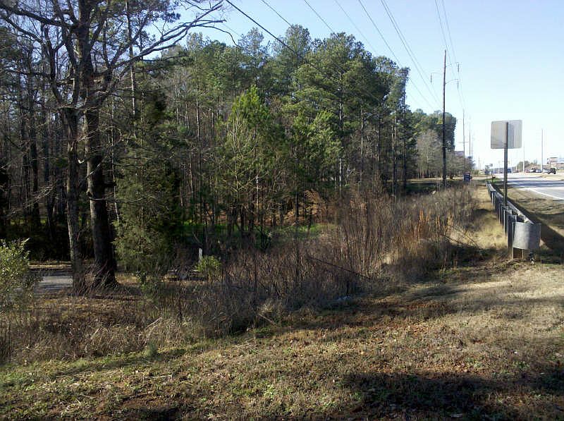 2nd image of 5797 Dallas Hwy