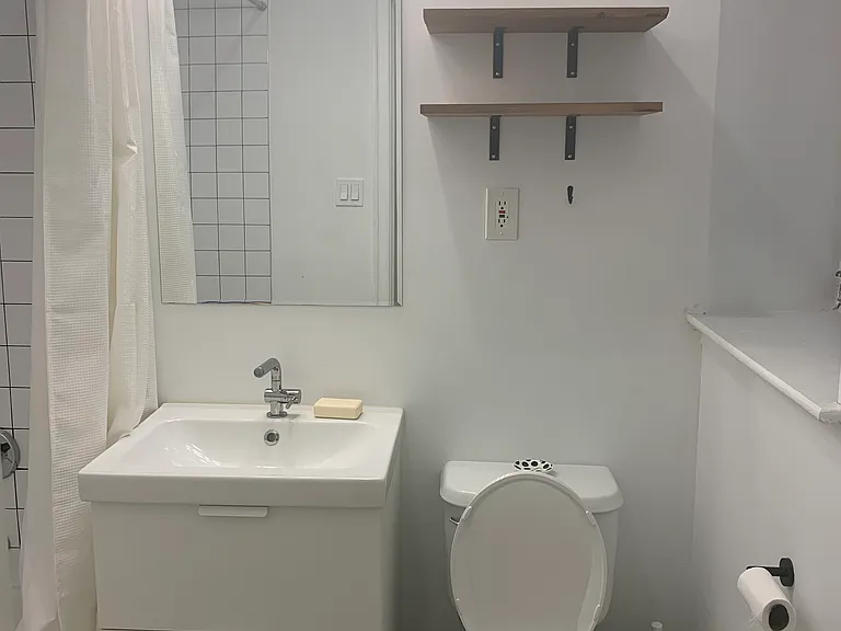 539 W 144th St #1 — Photo 11