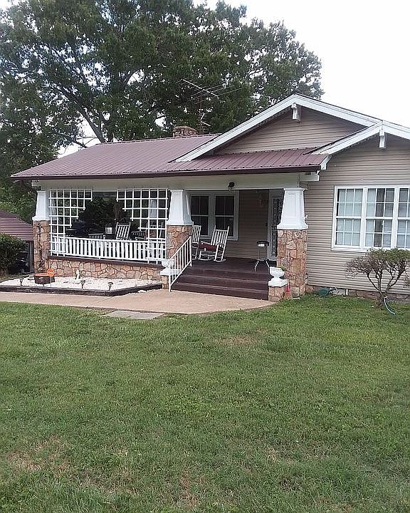 1st image of 306 Peachbloom Dr