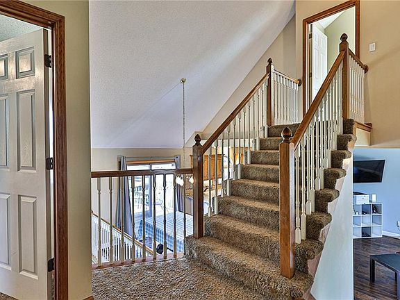5th image of 2616 NE Horseshoe Dr