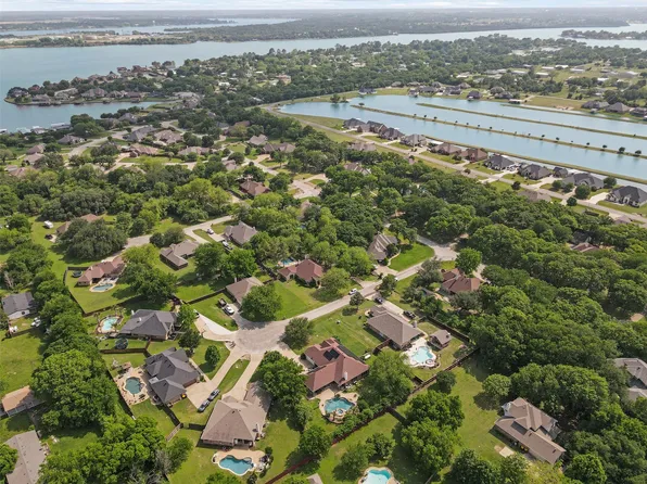 4404 Cluster Oak Ct, Granbury, TX 76049