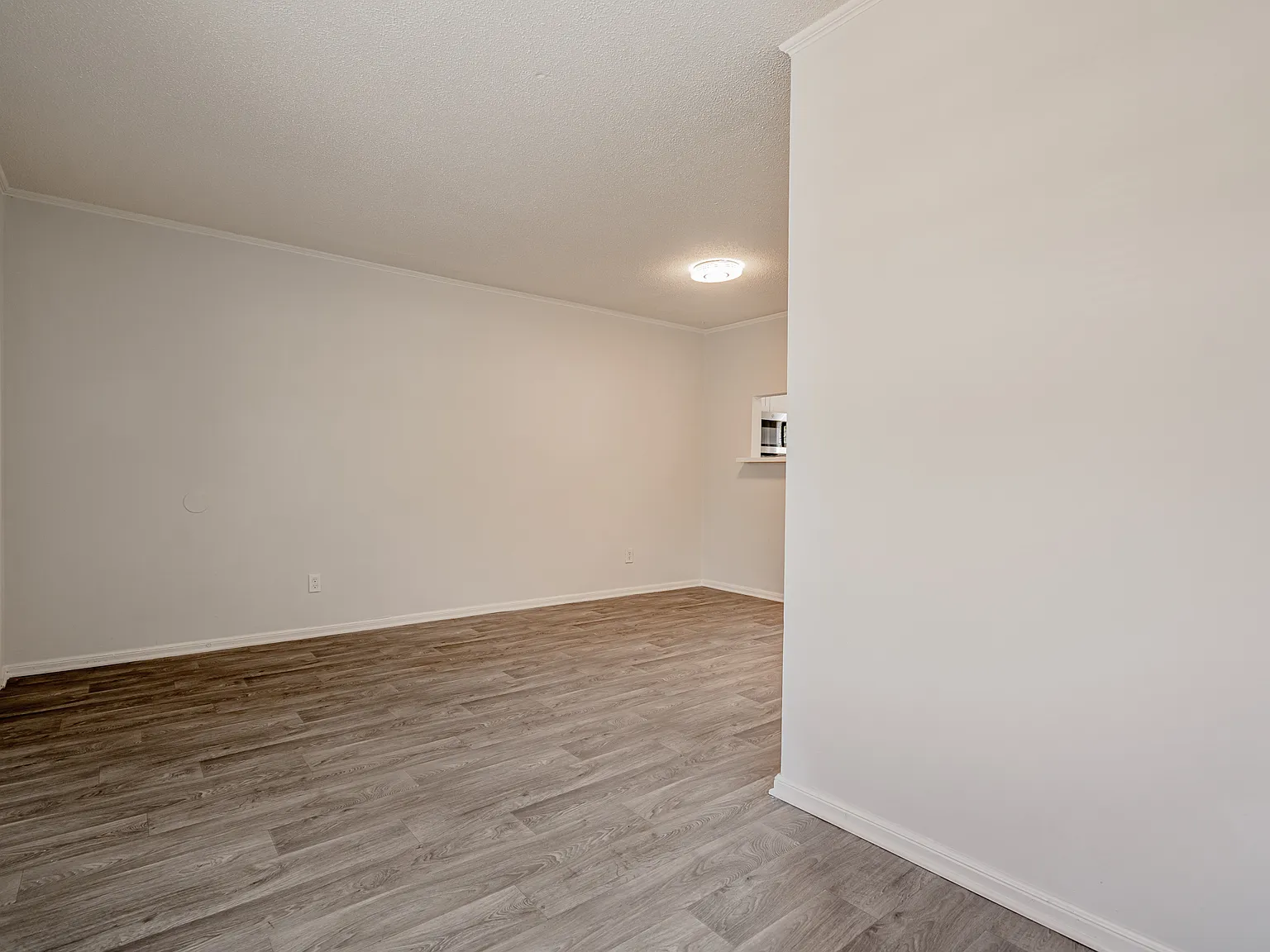 320 S Beltline Blvd - 33H — Photo 2