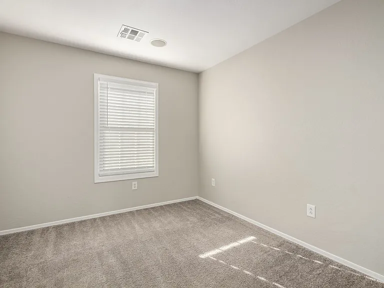2639 S Harmony Ave — Photo 21