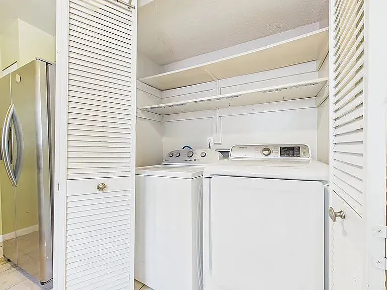 8811 Hunter Ridge Dr — Photo 20