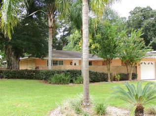 2654 Spring Ct, Deland, FL 32720