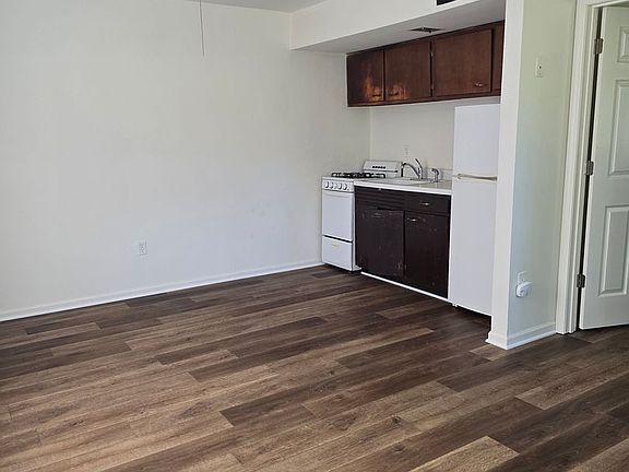 5th image of 1036 Kingshighway St APT 16