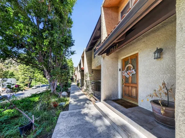 7937 Via Latina, Burbank, CA 91504