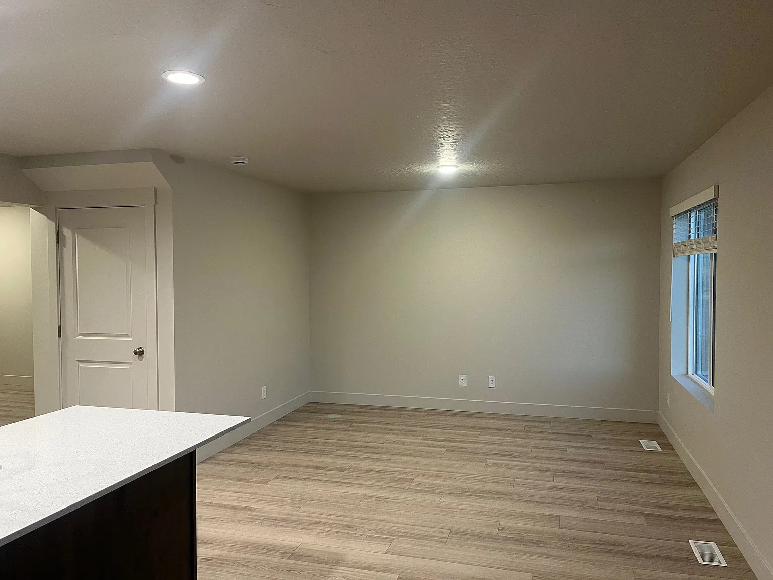 3 bed, 2.5 bath, 2227 sqft, $1,795 — Photo 3
