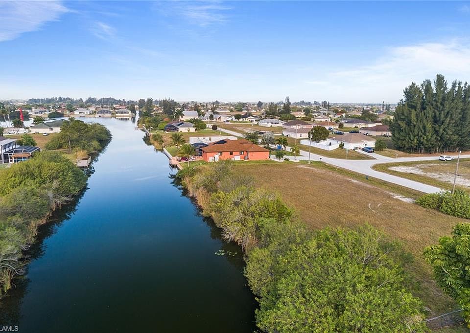1st image of 420 NE 18th St Lot 17 & 18