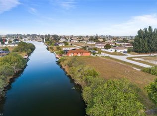 420 NE 18th St LOT 17 & 18, Cape Coral, FL 33909