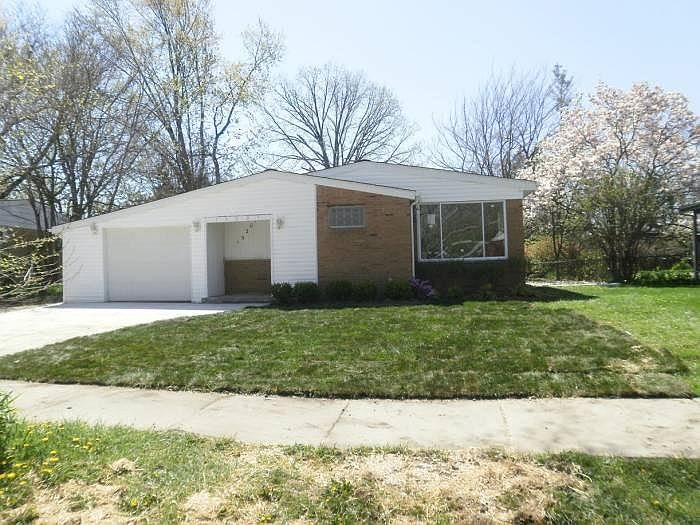 1st image of 15201 Leslie Ave