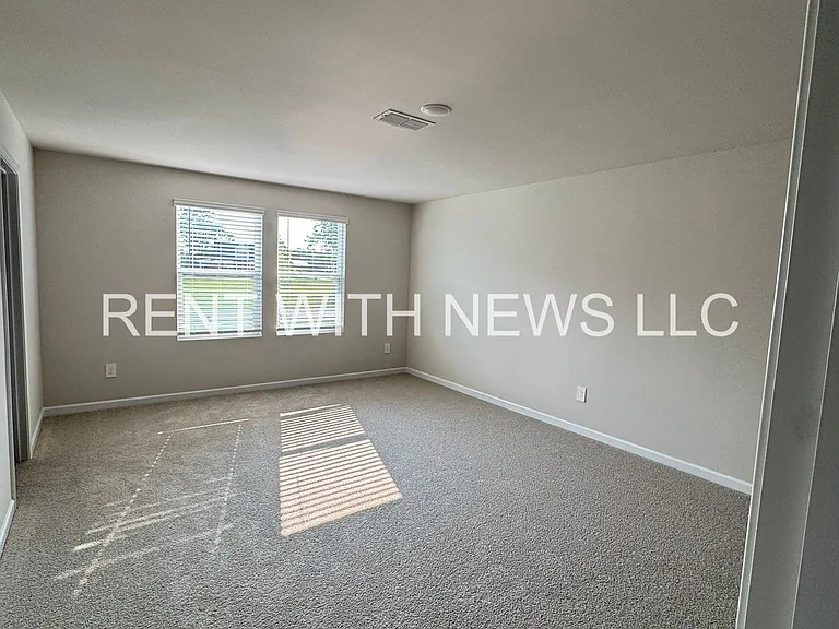 539 White Birch Ln — Photo 31