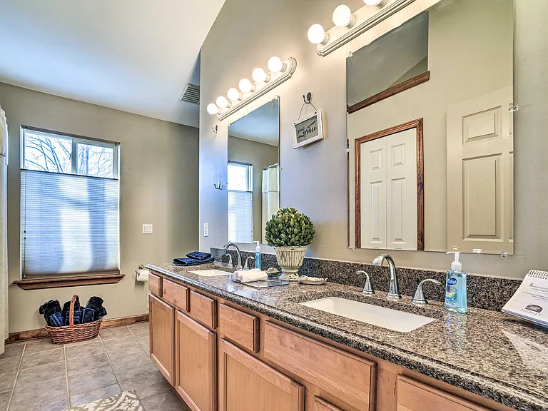 5027 Harp Dr — Photo 32