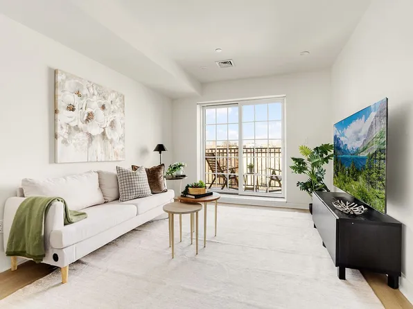 23-23 30th Rd #4C, Astoria, NY 11102