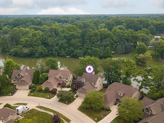 2nd image of 2017 Waters Edge Dr