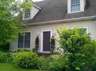 608 Fox Holw, Dekalb, IL 60115