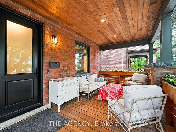 3rd image of 418 Soudan Ave