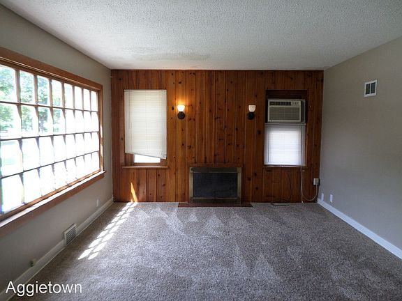 4th image of 1412 Houston St #1