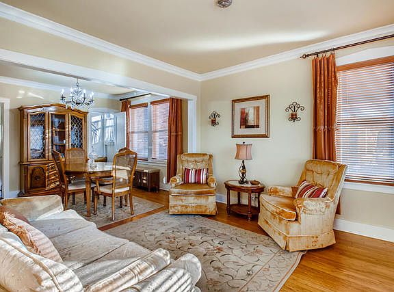 3rd image of 2645 Kenilworth Ave