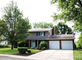 708 Westgate Rd, Washington, IL 61571