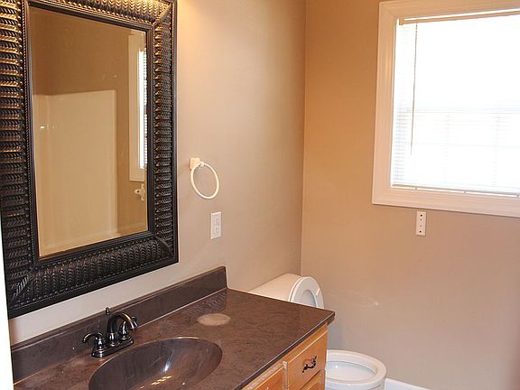 Hall Full Bathroom