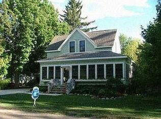 521 2nd St, Oxford, MI 48371