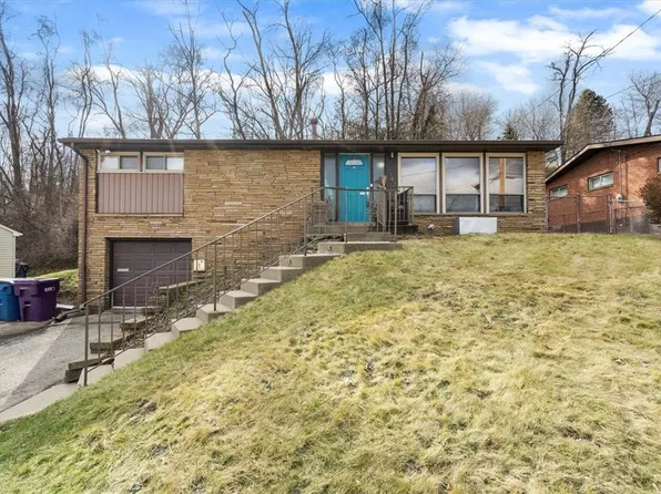 143 Mardi Gras Dr, Pittsburgh, PA 15239