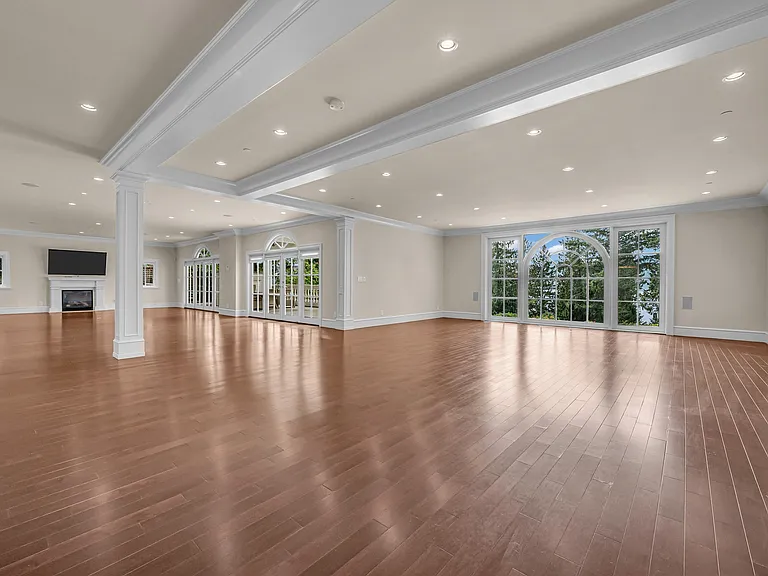 6089 Gleneagles Dr — Photo 19
