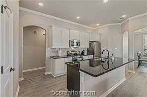 6210 Wilkesboro Dr — Photo 8