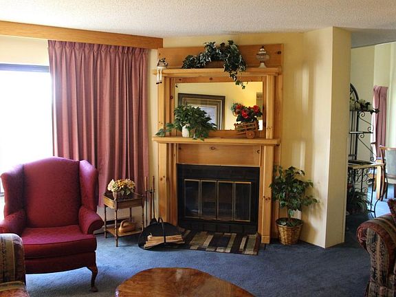 2nd image of 1515 Silvercreek Dr