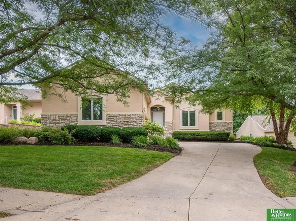 11426 Iowa Cir, Omaha, NE 68142