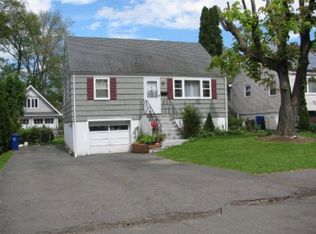 20 Richelieu St, Norwalk, CT 06850