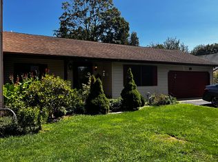 61 Crestwood Dr FLOOR 1, Huntington Station, NY 11746