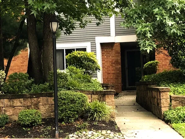 106 Mulberry Cv, Mount Laurel, NJ 08054