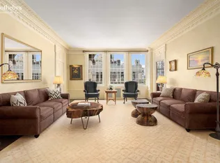 45 East 66th Street 10W image 1 of 11