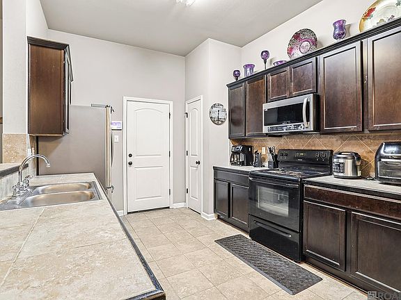 2nd image of 374 River Mill Dr