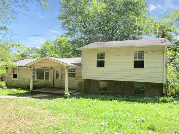 225 Hobbs Rd, Whitwell, TN 37397