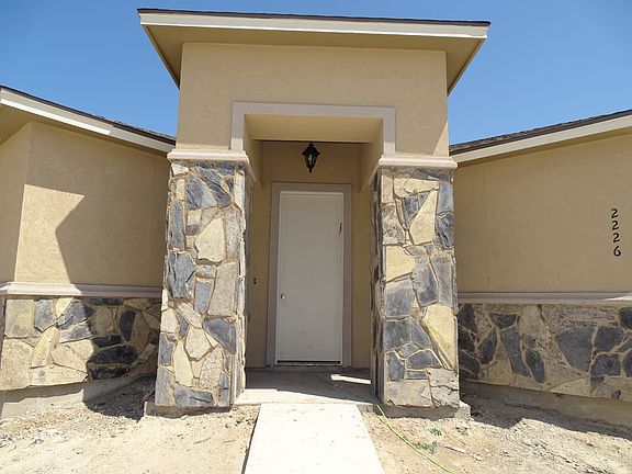 3rd image of 2226 Onyx Dr