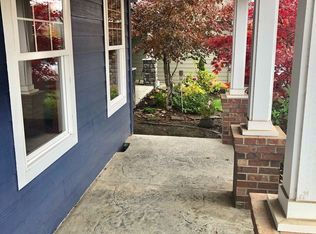 306 Hazelnut Dr, Newberg, OR 97132
