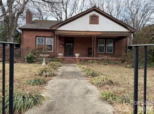 132 W Stewart Ave, Mooresville, NC 28115