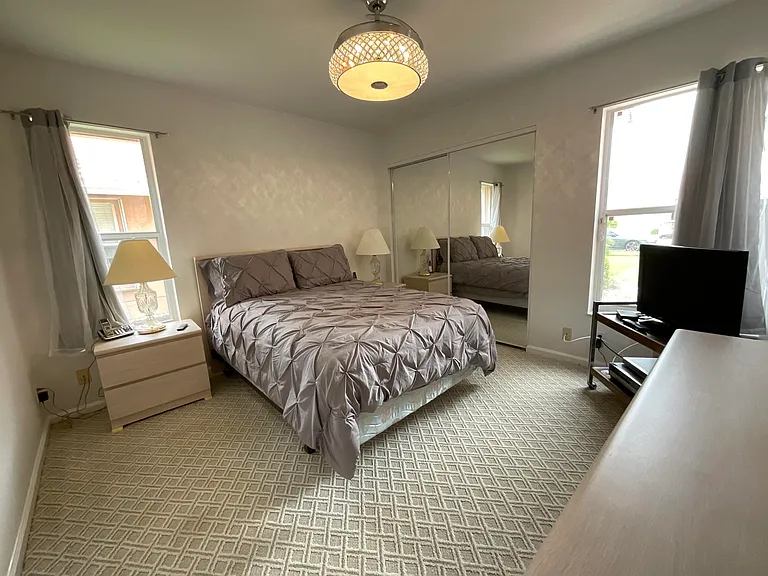 5574 Royal Lake Cir — Photo 18