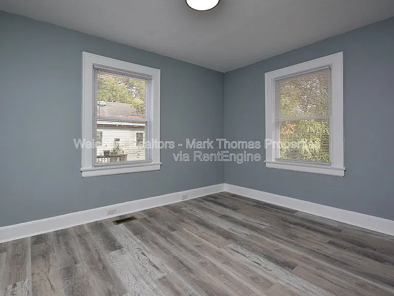 216 N Guthrie Ave — Photo 12