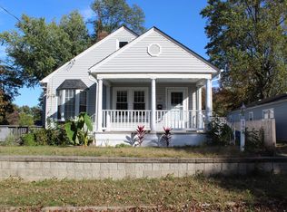 195 Oakes Ave, Belford, NJ 07718
