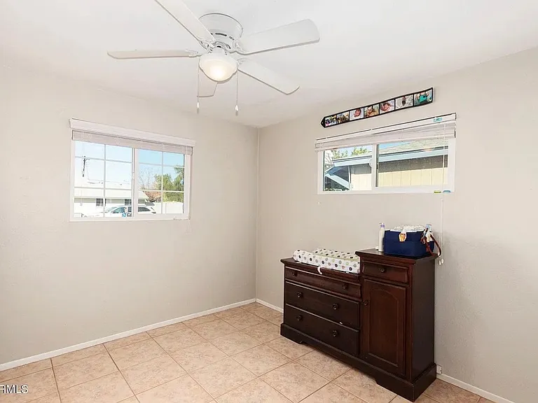 2711 W Carson Dr — Photo 17