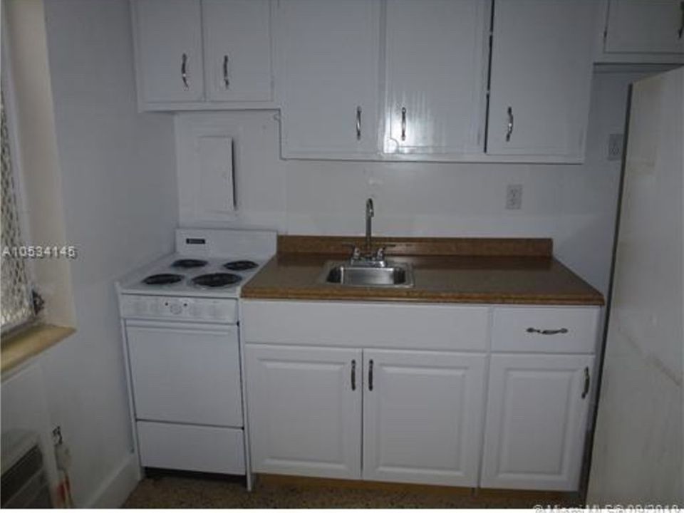 2nd image of 222 Salamanca Ave APT D