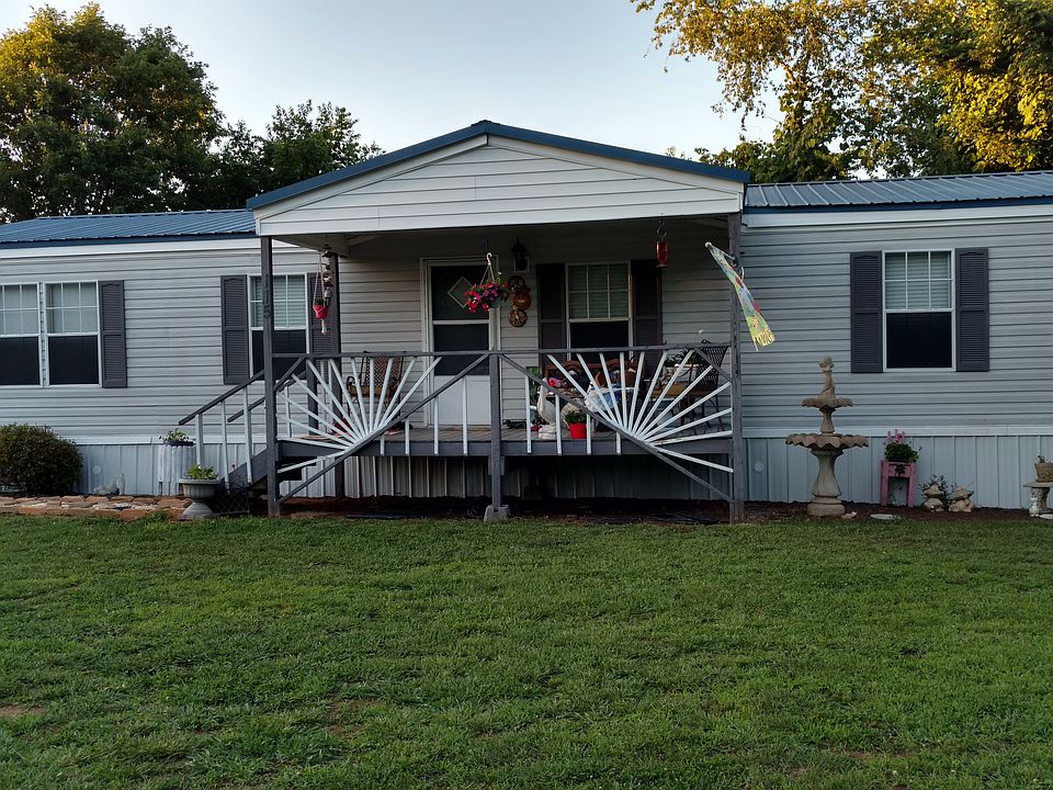 1st image of 115 Malory Ct