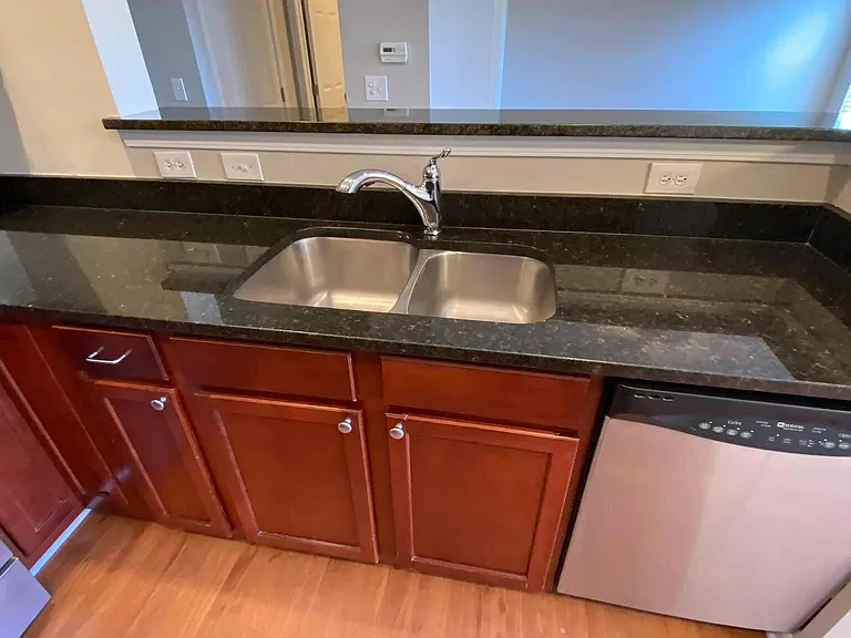 1238 Park Dr — Photo 12
